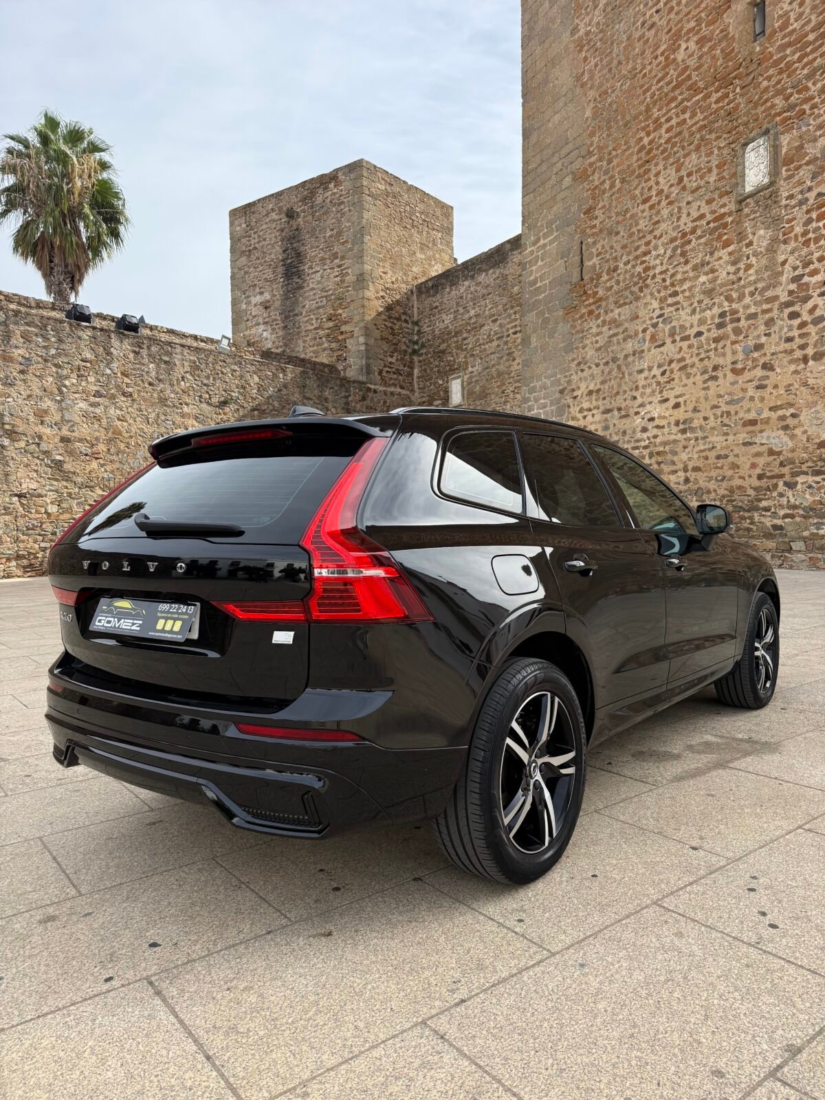 VOLVO XC60 2.0 T6 AWD Recharge R-Design Auto Híbrido enchufable 